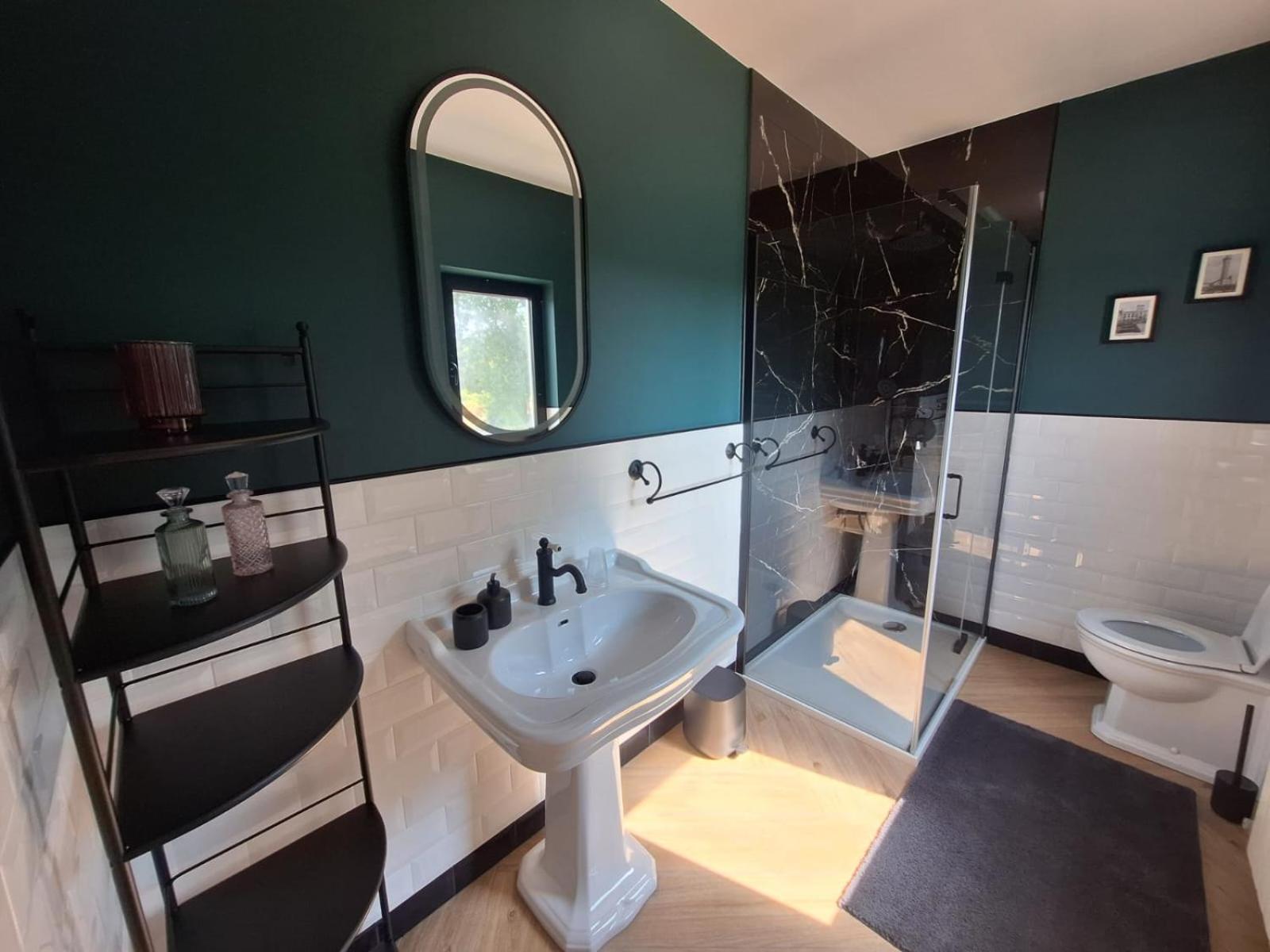 אומאג Villa "Pied-A-Terre" Residence & Spa מראה חיצוני תמונה