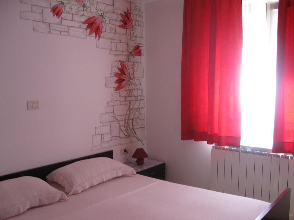 אומאג Villa "Pied-A-Terre" Residence & Spa חדר תמונה